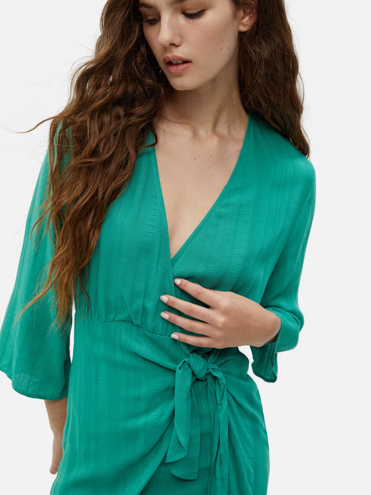 Robe courte avec jupe nouée